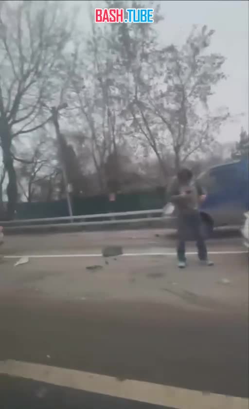  В Новой Москве грузовик протаранил четыре автомобиля на светофоре, - МВД