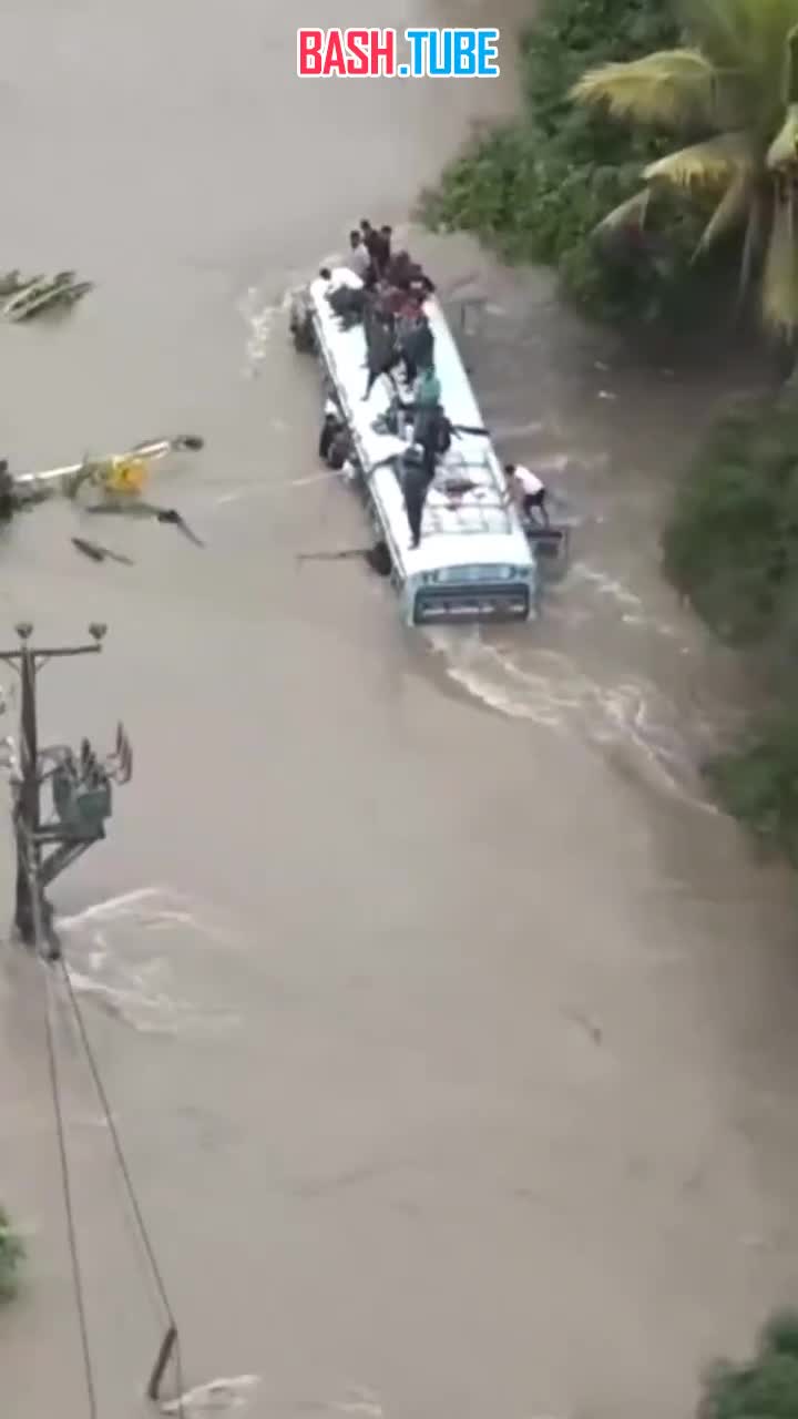  Количество погибших в результате наводнения на Шри-Ланке выросло до 410 человек