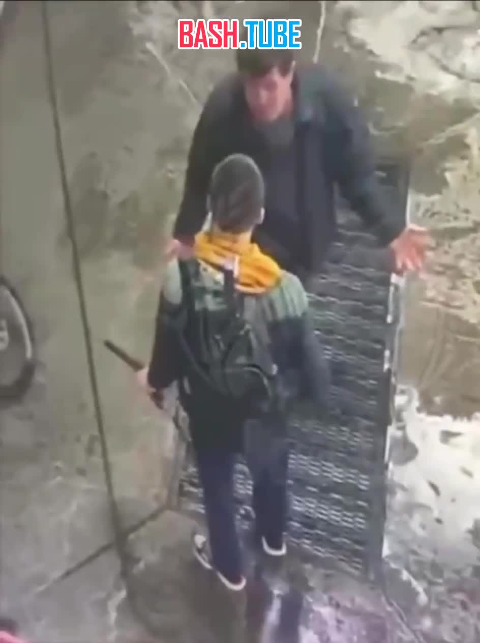  Мужчина избил пенсионера из-за просьбы убрать велосипед на автомойке в Краснодаре