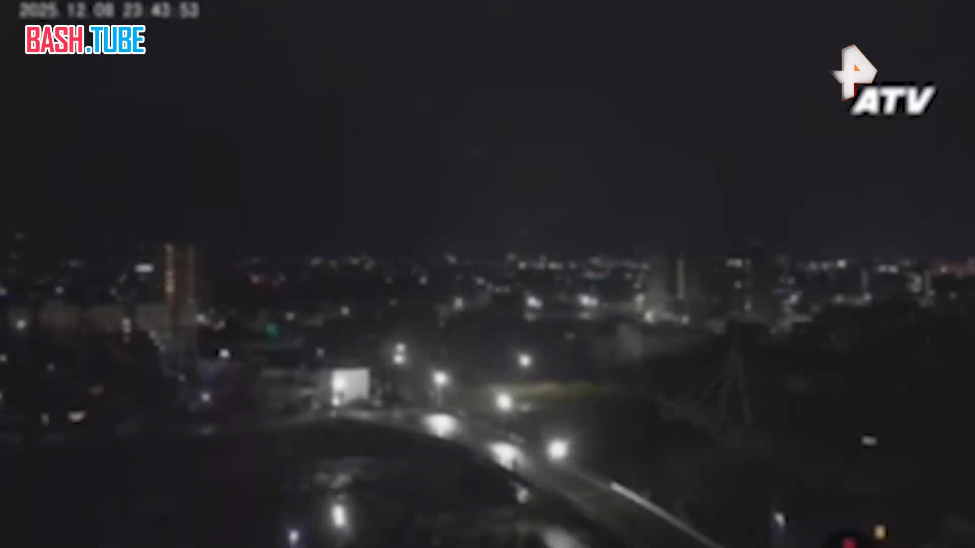  Высота волн на севере Японии может достигнуть трех метров - ситуация из-за подводного землетрясения продолжает ухудшаться