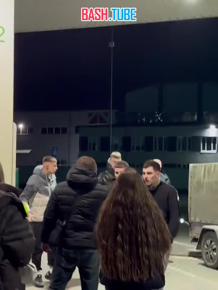  «Сломанные носы, сотрясение мозга, многочисленные ушибы»: украинских музыкантов избили после тура по Европе