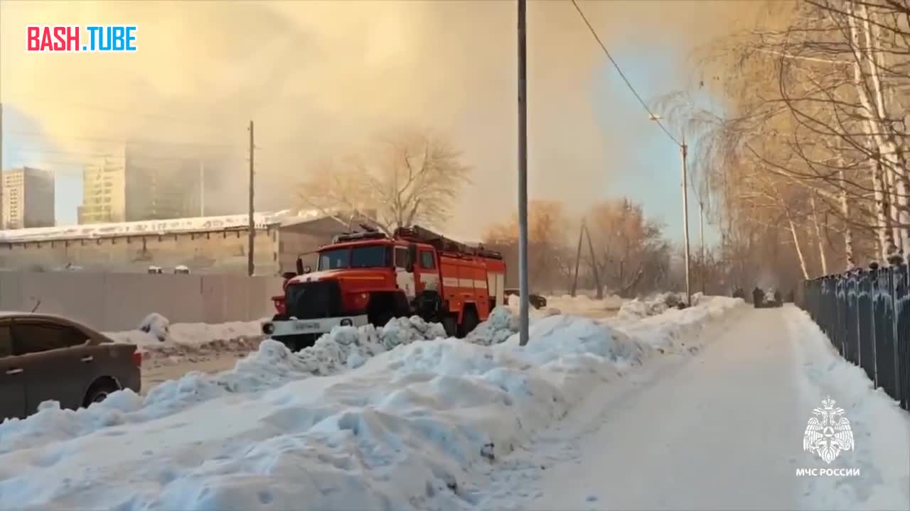  670 учащихся педагогического колледжа в Новосибирске эвакуированы из-за пожара