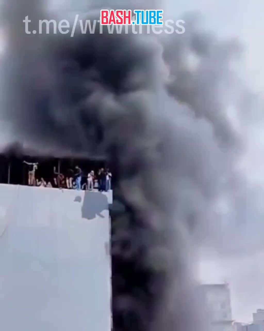  Пожар в семиэтажном офисном здании в центре столицы Индонезии Джакарты унëс жизни как минимум 22 человек