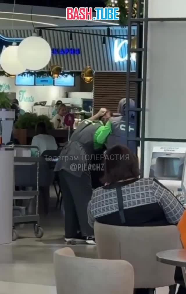  В Новосибирске иностранные специалистки по клинингу устроили мордобой в одном из ТЦ