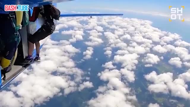  Парашютист чуть не погиб, выпрыгивая из самолёта в Австралии