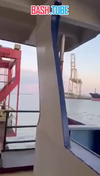  Более полное видео где Герань-2 на малой высоте подходит к судну