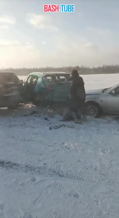  Около 8 машин столкнулись на трассе под Казанью - возле Обухово растянулась огромная пробка на несколько километров