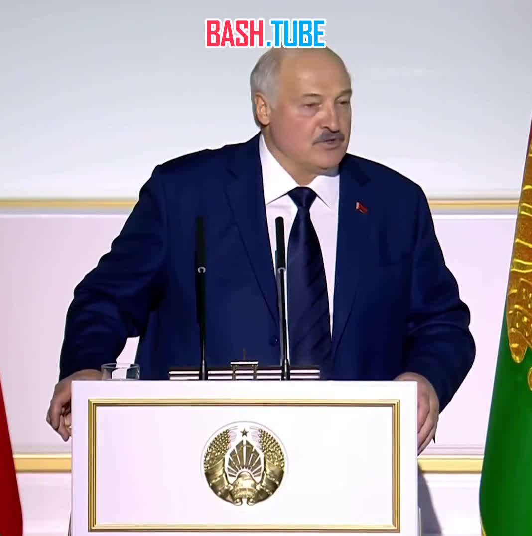  Лукашенко заявил, что не может быть президентом вечно