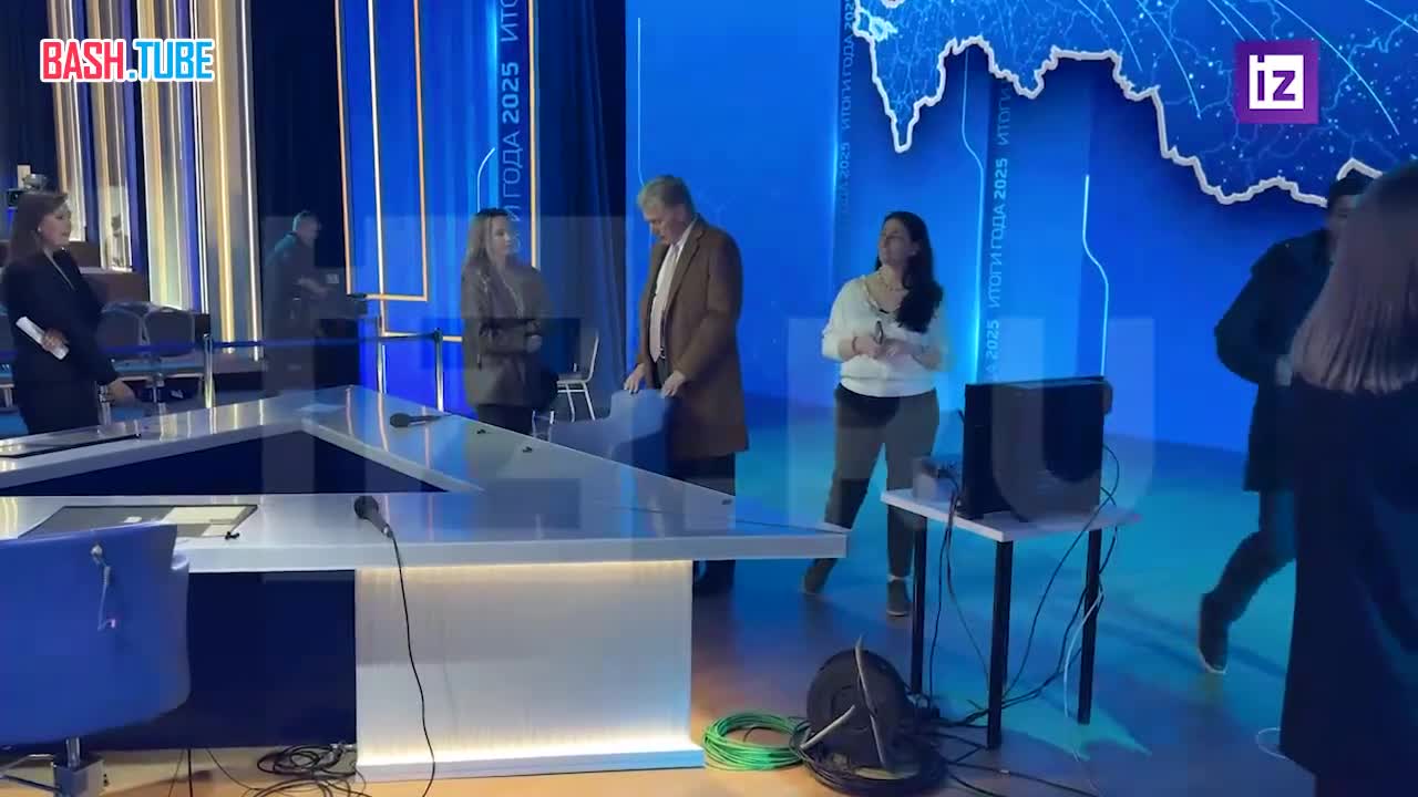  Дмитрий Песков посетил Гостиный двор, где ведется активная подготовка к «Итогам года» с Владимиром Путиным