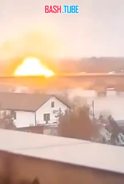  Момент прилёта бпла-камикадзе «Герань-2» по мосту через Днестр в селе Маяки, Одесская область