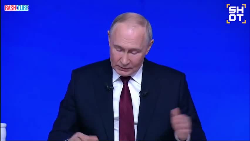  РФ сохраняет хорошие темпы роста реальных зарплат. Они чуть ниже, чем в прошлом году, но всё равно хороший