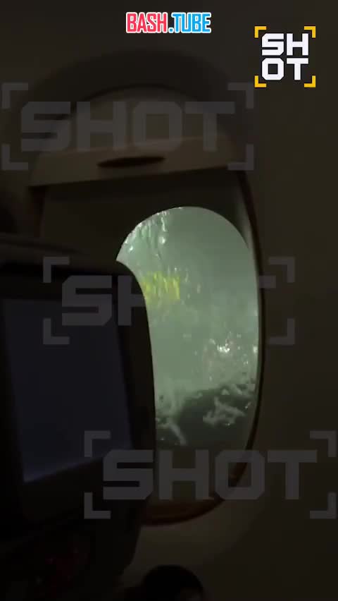  Больше 200 рейсов задержано и отменено в аэропорту Дубая - Эмираты никак не оправятся от потопа, вызванного ливнями с грозами