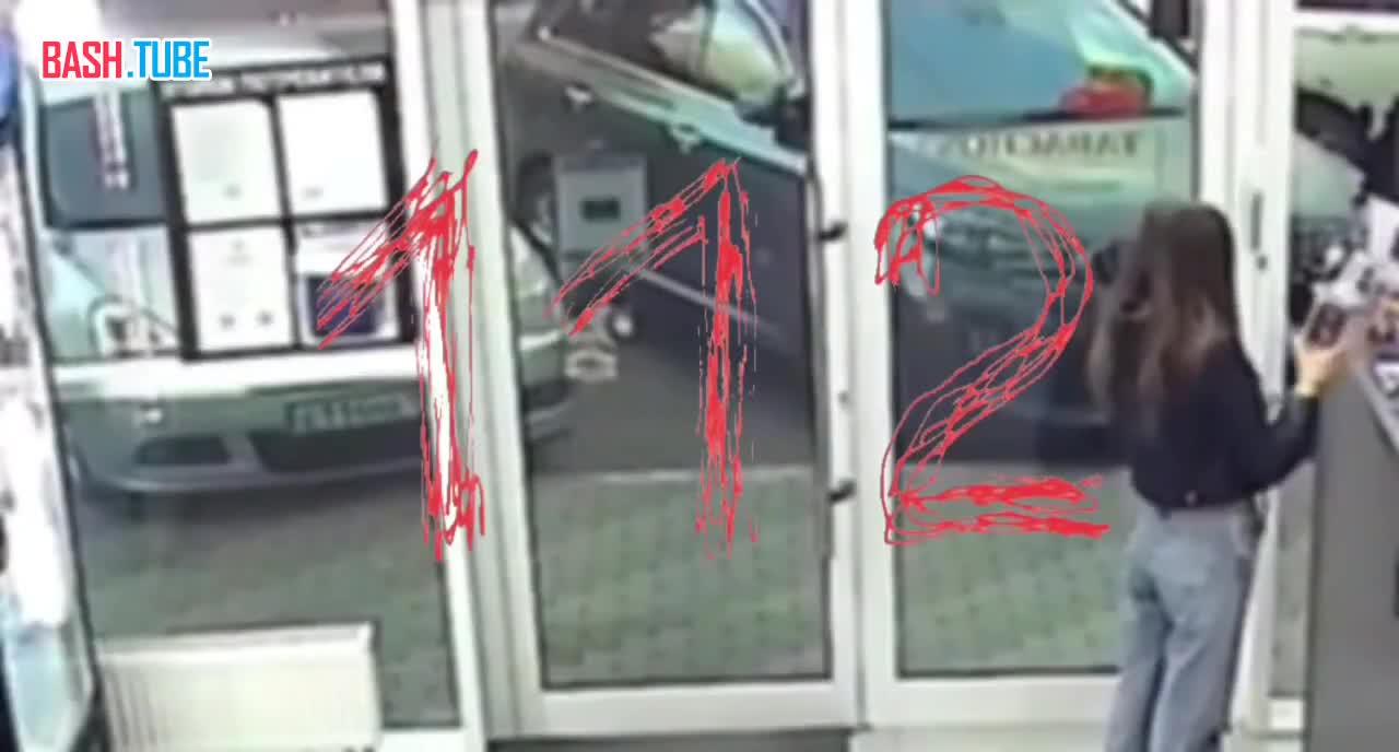  Самокатчик на полной скорости влетел в девушку в Новороссийске