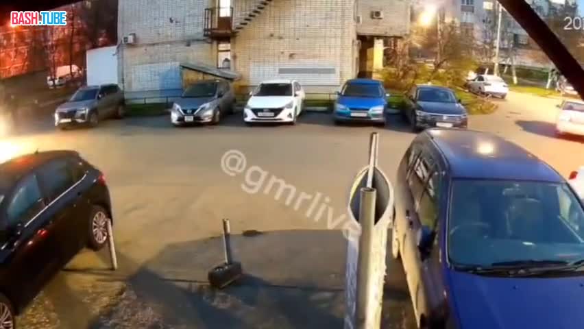  В Краснодаре бородач ударил в лицо пешехода с ребёнком, но драку в итоге не вывез