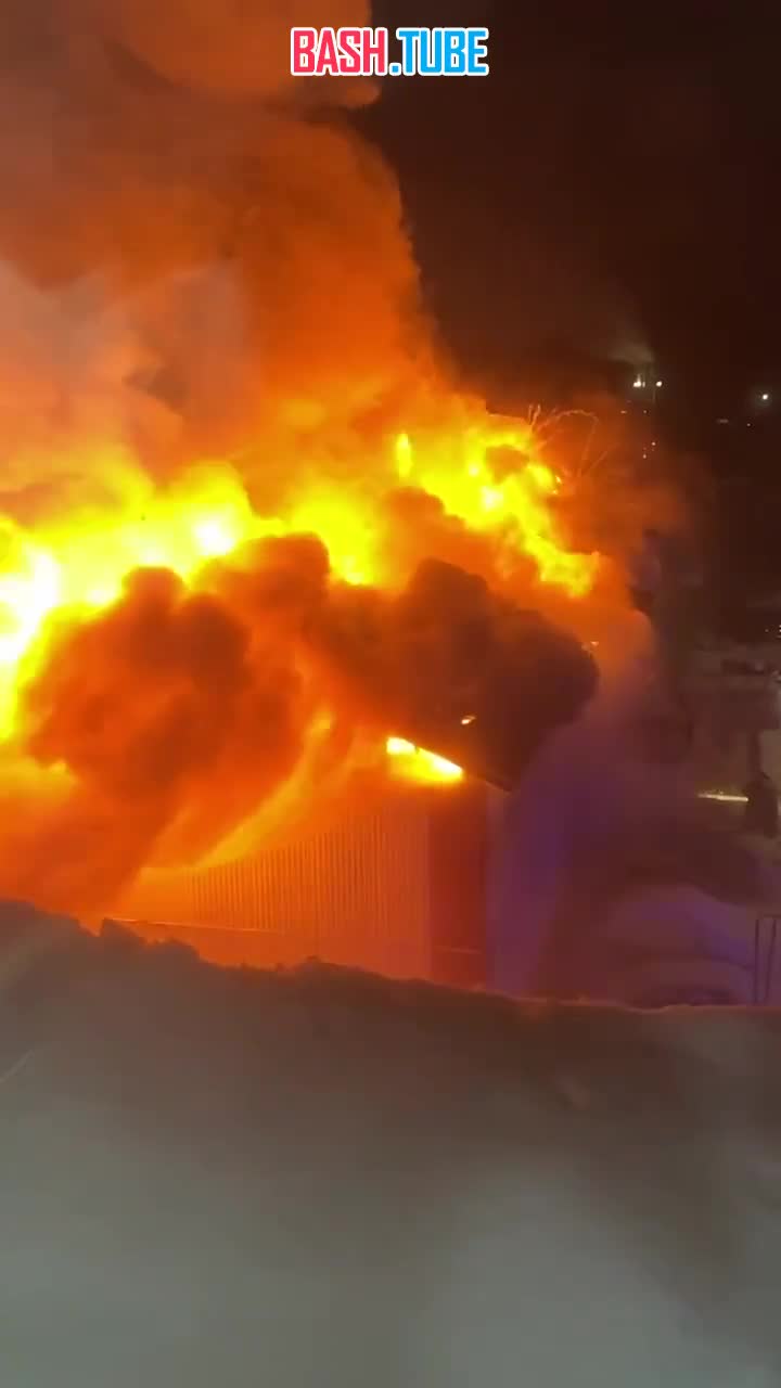  Пожар в жилом доме на Ямале: пострадали пятеро, среди них трое детей