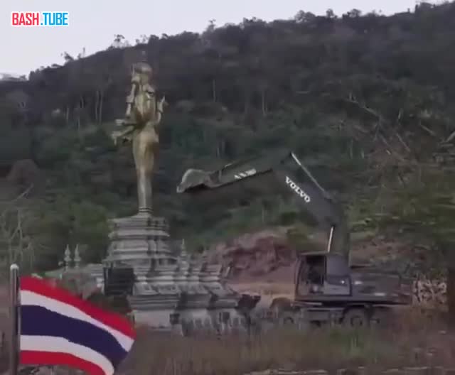  Армия Таиланда снесла памятник индуистскому божеству, установленный Камбоджей