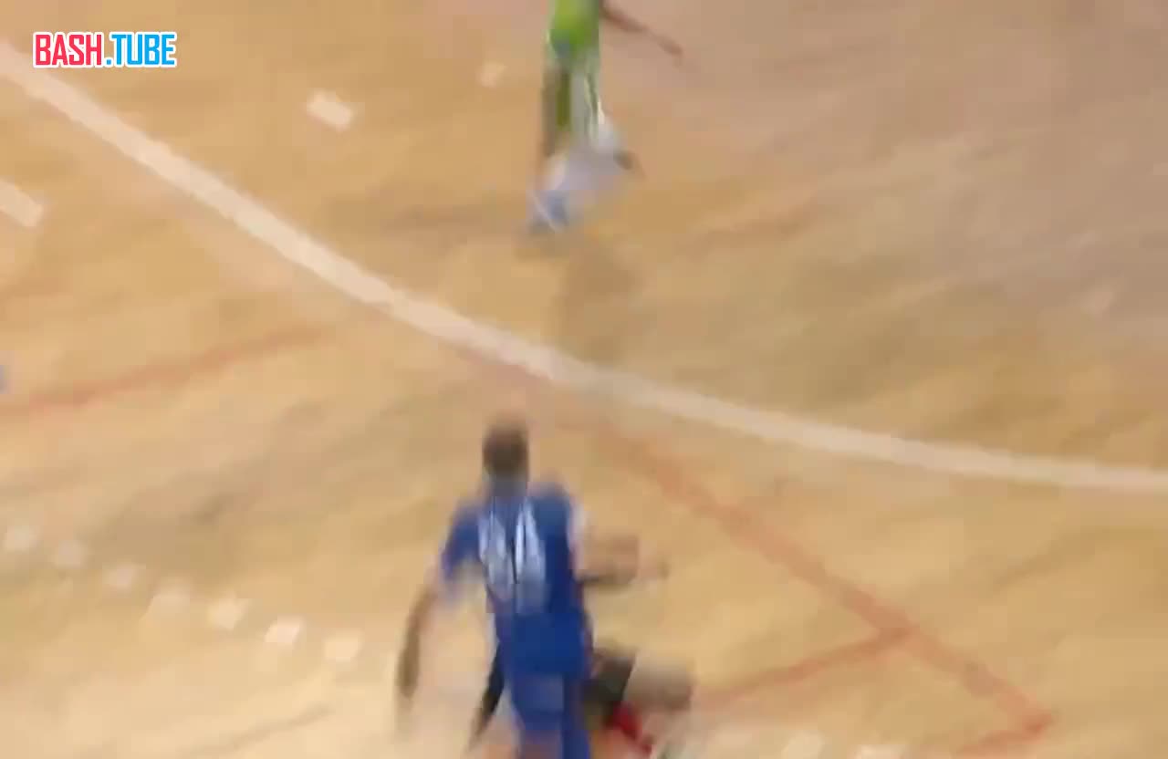  Футболист «Ухты» чуть не ослеп из-за фейерверка во время матча