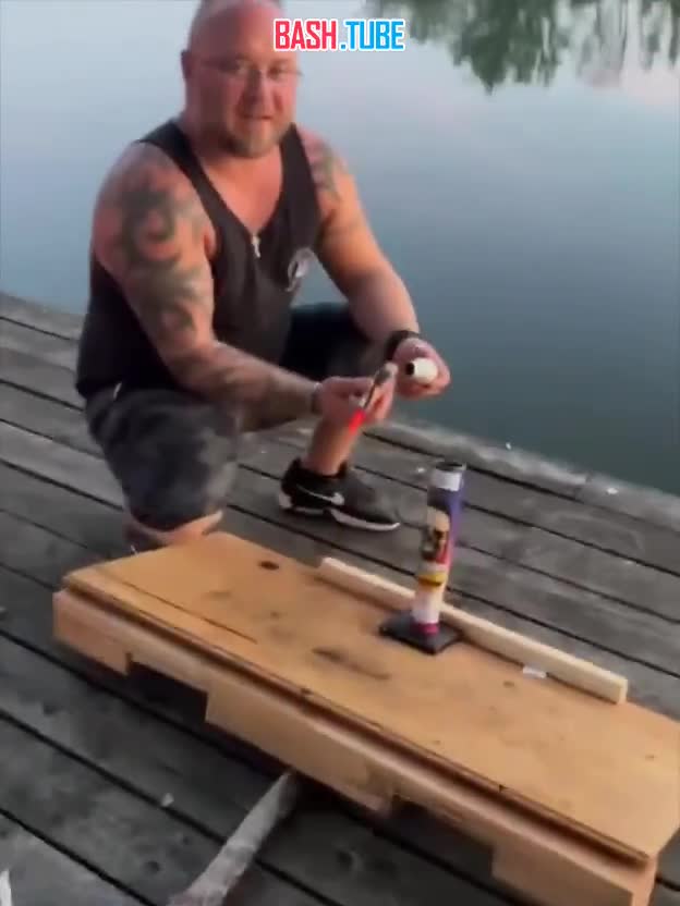  Во Флориде американец решил подержать петарду в руках и ему оторвало несколько пальцев