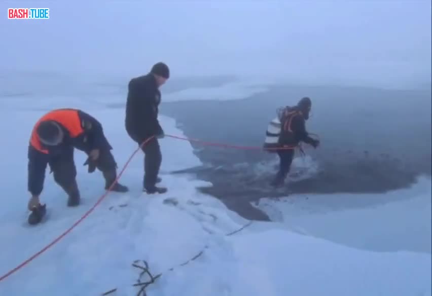 Минивэн с людьми провалился под лёд на реке Лена в Якутске
