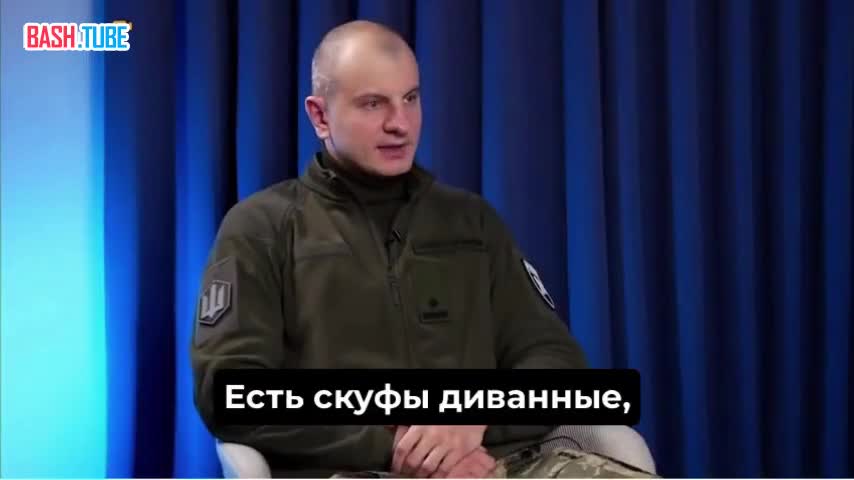  Он - серое ничтожество. Пусть посмотрит «Бойцовский клуб». Ты - никто, ты - серое пятнышко капитализма. Ты просто никто