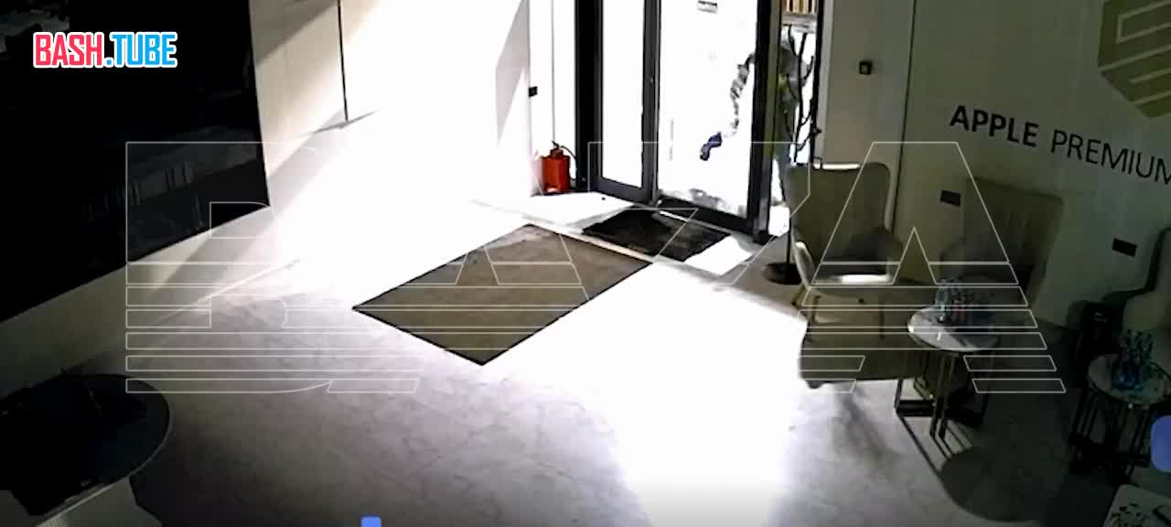  В Москве ограбили магазин техники - похититель унёс с собой 51 айфон на сумму свыше 4 млн рублей