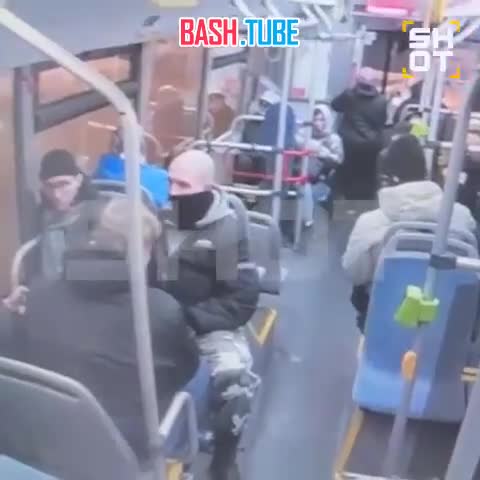  Кадры начала конфликта в подмосковном автобусе, в котором погиб 18-летний студент