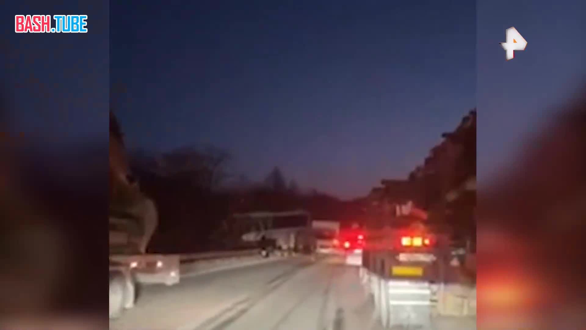  Количество погибших в ДТП с автобусом с китайскими туристами в Приморье выросло до трех, сообщил РЕН ТВ