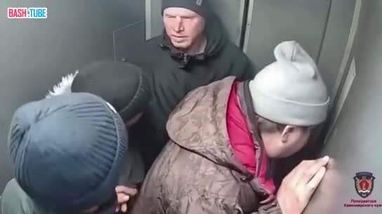  Грабители сорвали золотую цепь за 300 000 рублей с пенсионера в Красноярске