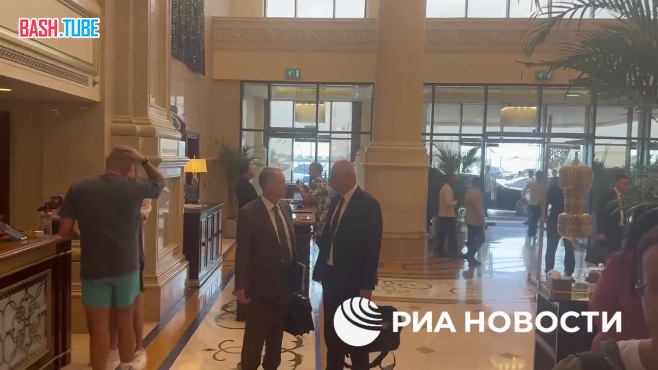  В Абу-Даби закончился второй день трехсторонних переговоров