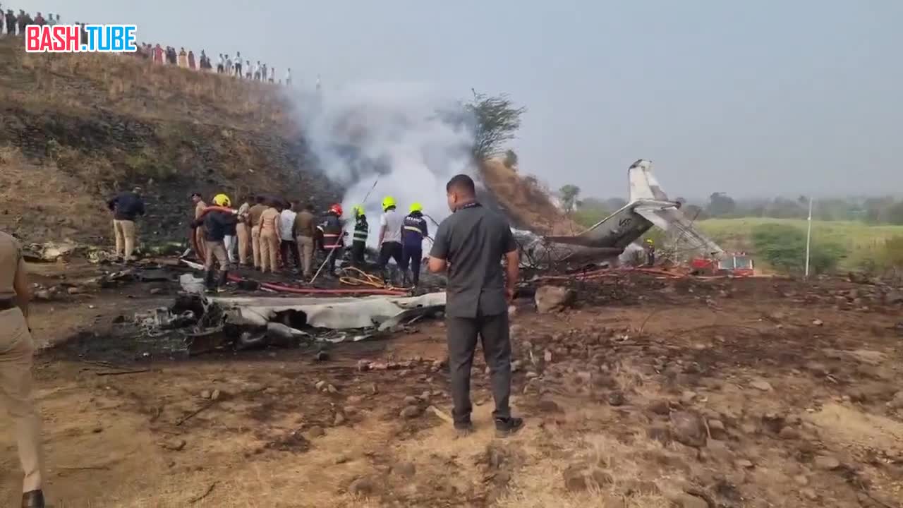  Частный самолет с высокопоставленным чиновником разбился в Индии, погибли пять человек