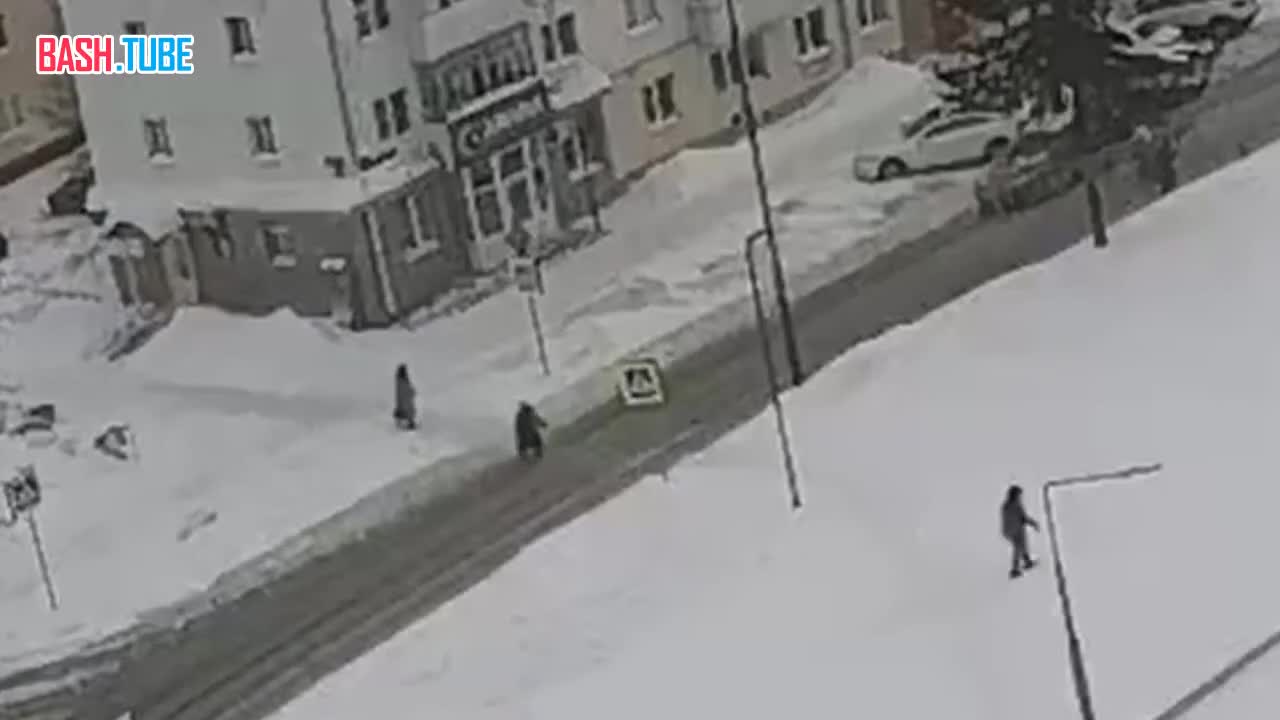  «Бабушка перебегала дорогу, я ее не видел»: таксист насмерть сбил 91-летнюю пенсионерку