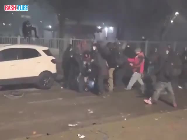  Протесты в Италии переросли в столкновения с полицией