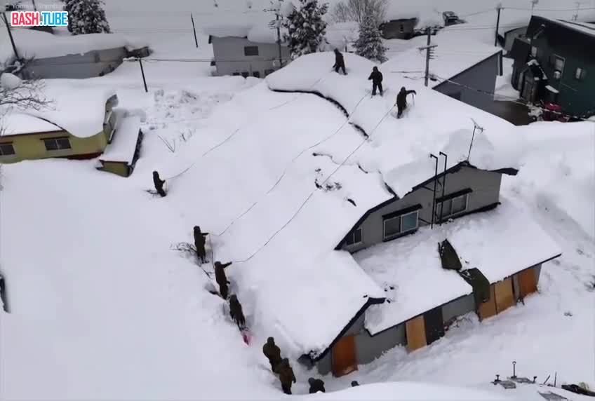  35 человек погибли в результате сильных снегопадов в Японии - СМИ