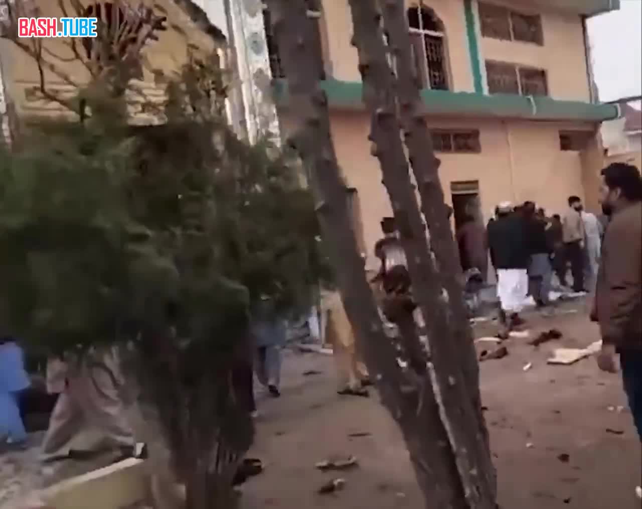  Как минимум 10 людей погибли, 80 пострадали в результате взрыва у мечети в Исламабаде