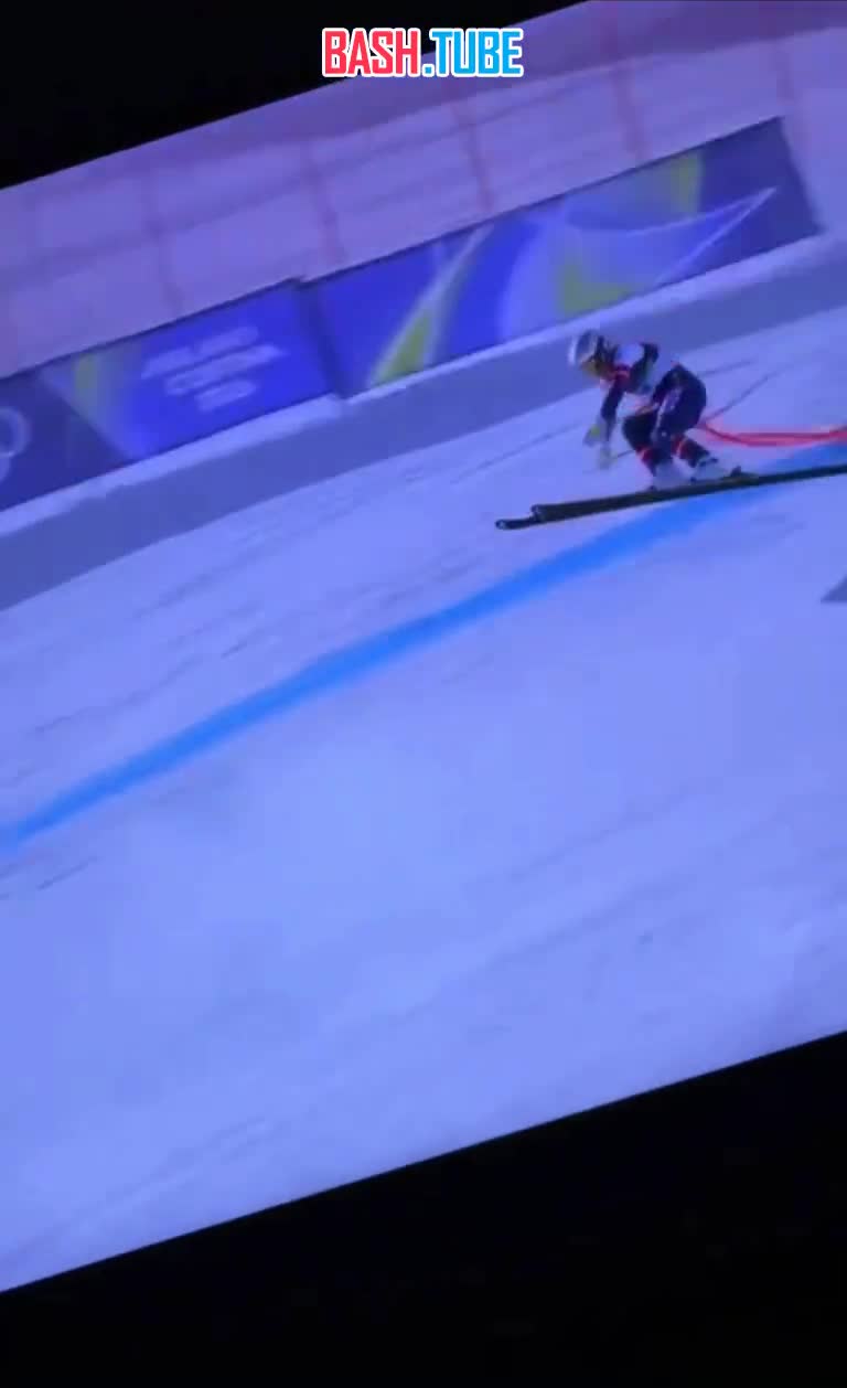  На Олимпиаде американская горнолыжница разбилась на скоростном спуске, ее эвакуировали вертолетом