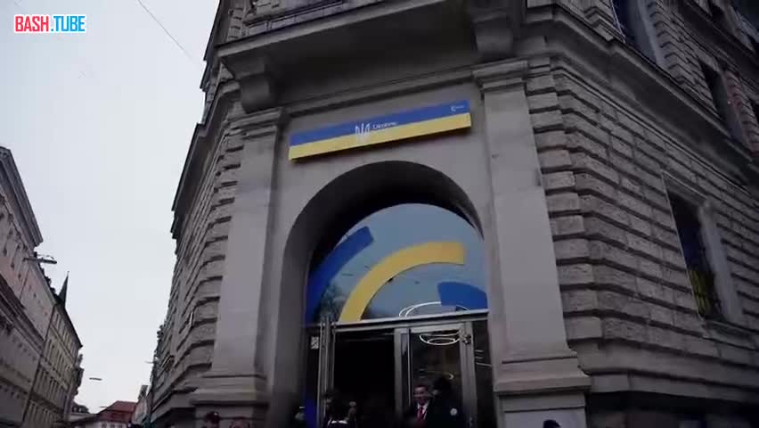  Зеленский встретился с частью американской делегации в Мюнхене, среди которых и завзятый русофоб сенатор Линдси Грэм