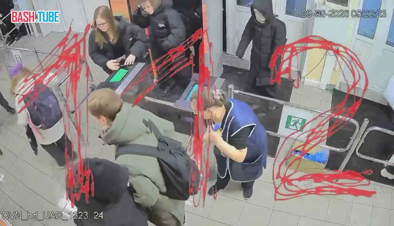  112 публикует записи с камер школы, где девочка серьезно травмировалась из-за удара током от турникета