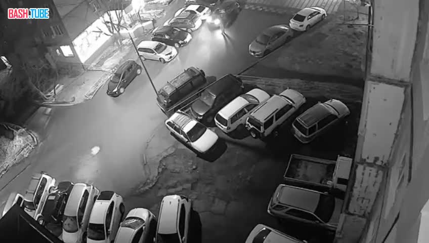  Водитель специально сбил двух жителей Владивостока