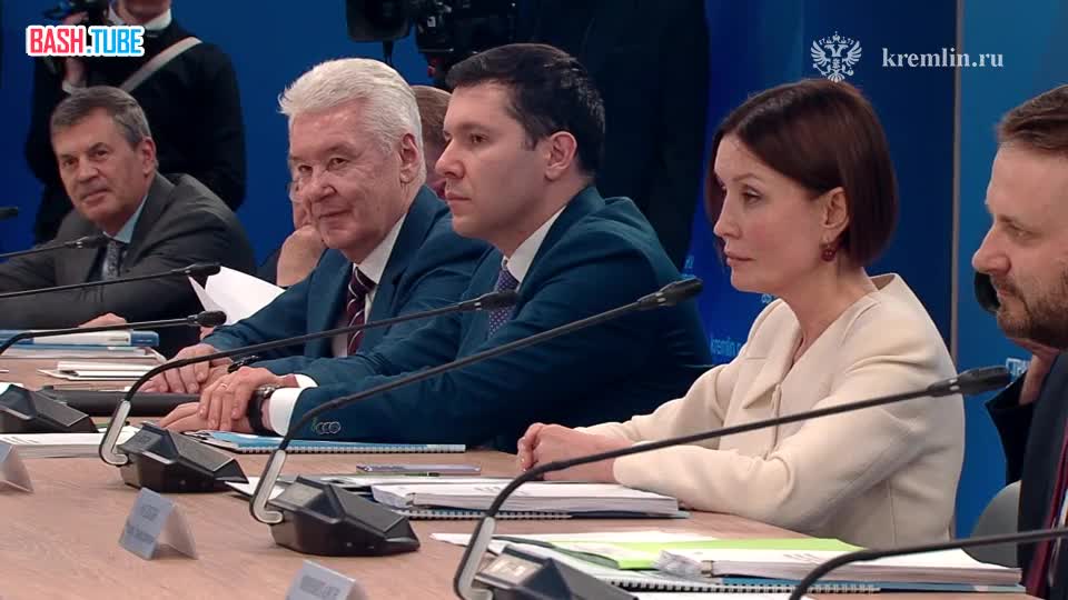  Владимир Путин провел заседание набсовета Агентства стратегических инициатив, а перед этим осмотрел выставку