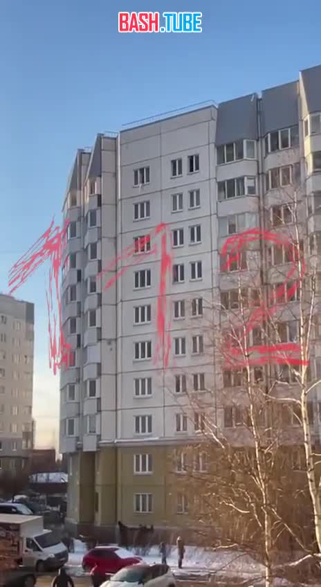  112 публикует кадры чудесного спасения двухлетнего малыша в Петербурге