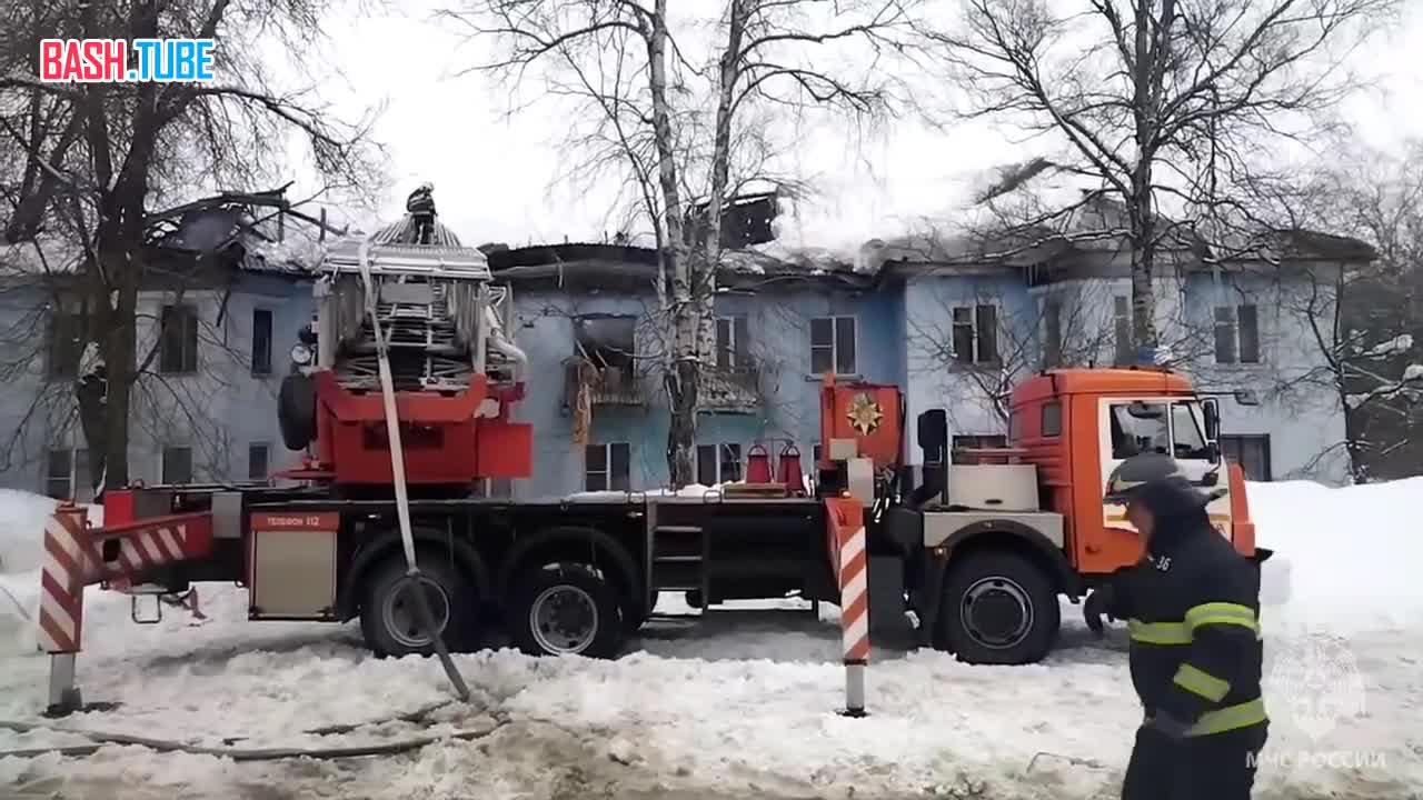  Двухэтажный жилой дом загорелся из-за утечки бытового газа в Подмосковье - из окон выпрыгнули 10-летний ребенок и мужчина