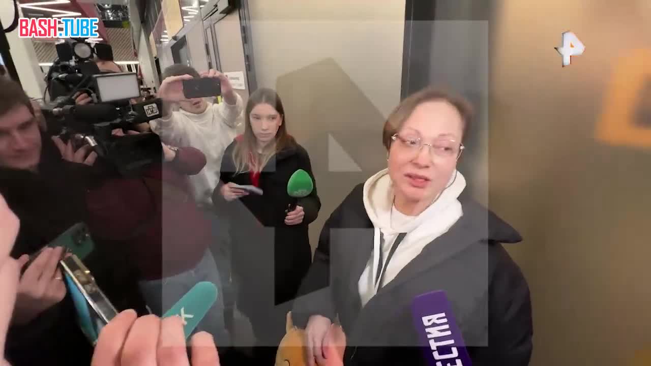  Актриса Виктория Тарасова рассказала РЕН ТВ о возвращении из Абу-Даби в Москву