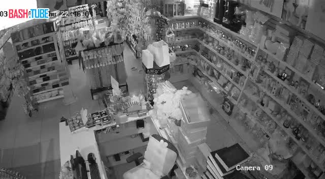  Камера наблюдения зафиксировала прямой удар по зданию в южном пригороде Бейрута, утверждает Quds