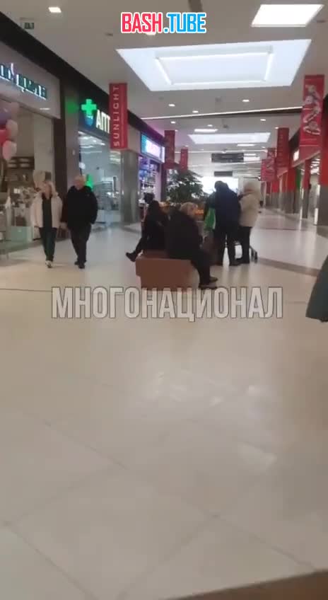  Очередной провокатор устроил публичный намаз посреди отдела сухофруктов в столичном ТРЦ «Весна»