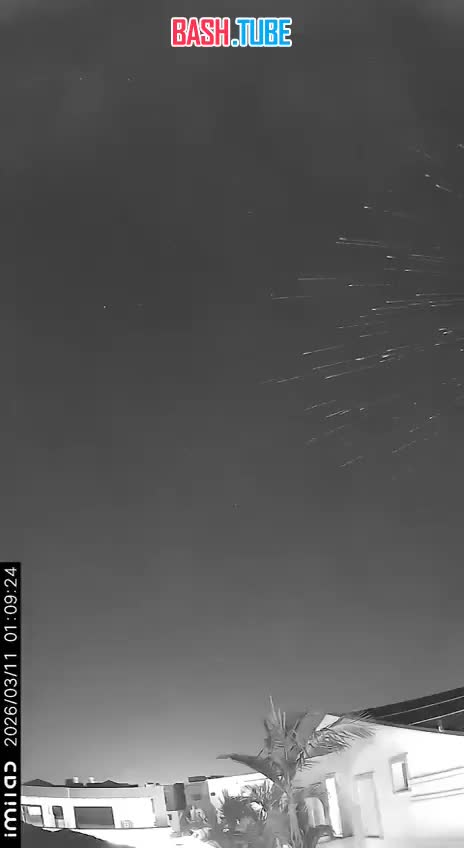  На видео иранская ракета «Хоррамшахр-4» разделяется на десятки суббоеприпасов над Израилем этой ночью