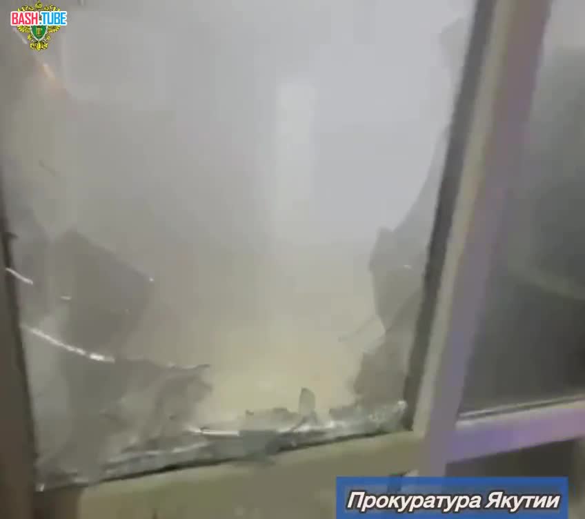  При пожаре на теплой остановке в Якутске погиб мужчина