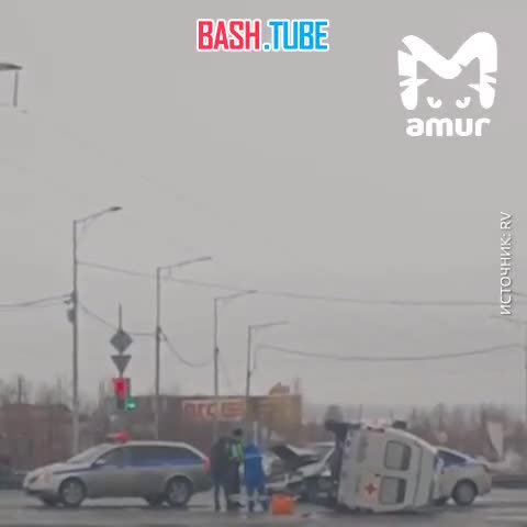  Скорая с пациентами перевернулась после ДТП на Камчатке. Два человека пострадали