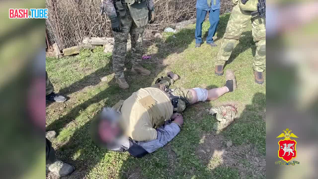  Четыре полицейских пострадали при взрыве и перестрелке в Крыму