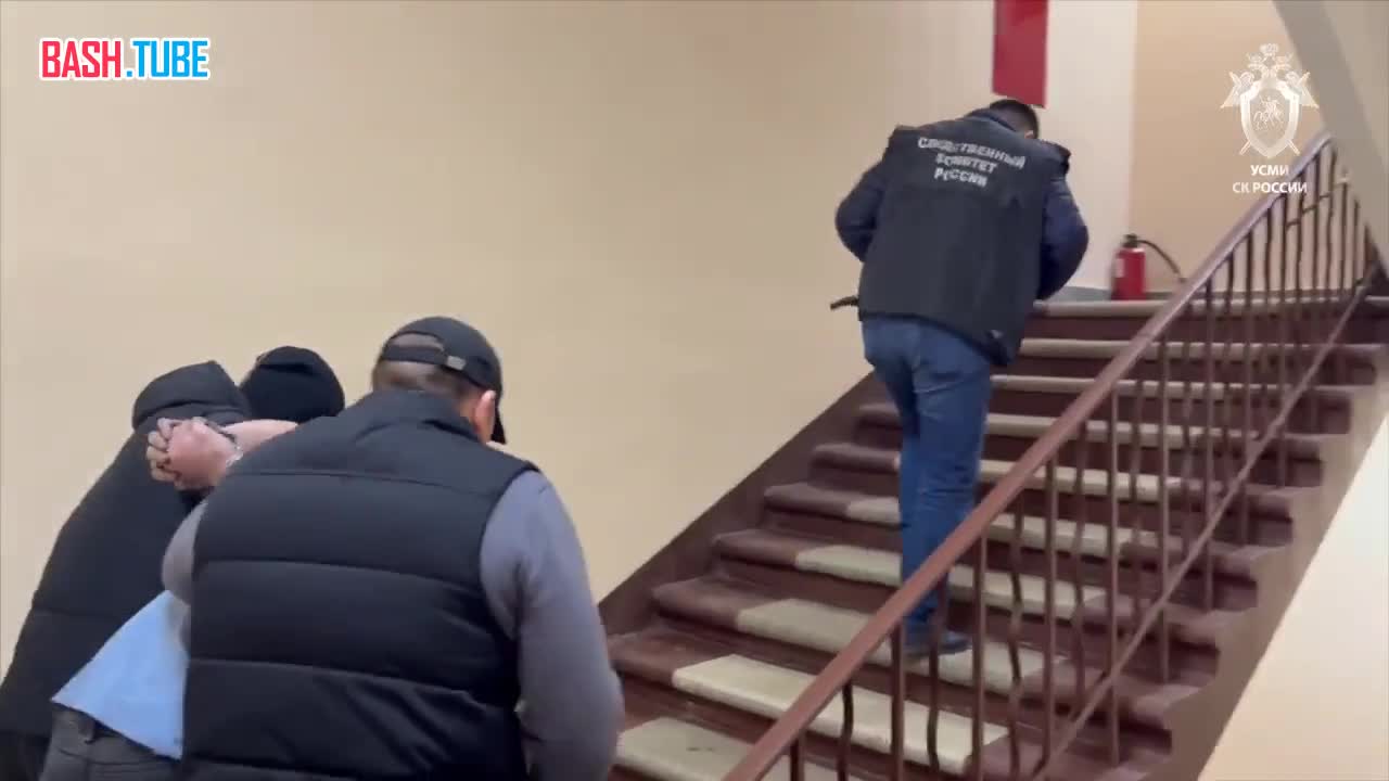  18-летний мужчина зарезал 13-летнюю девочку и спрятал тело в мешок в гараже в Удмуртии, - СК РФ