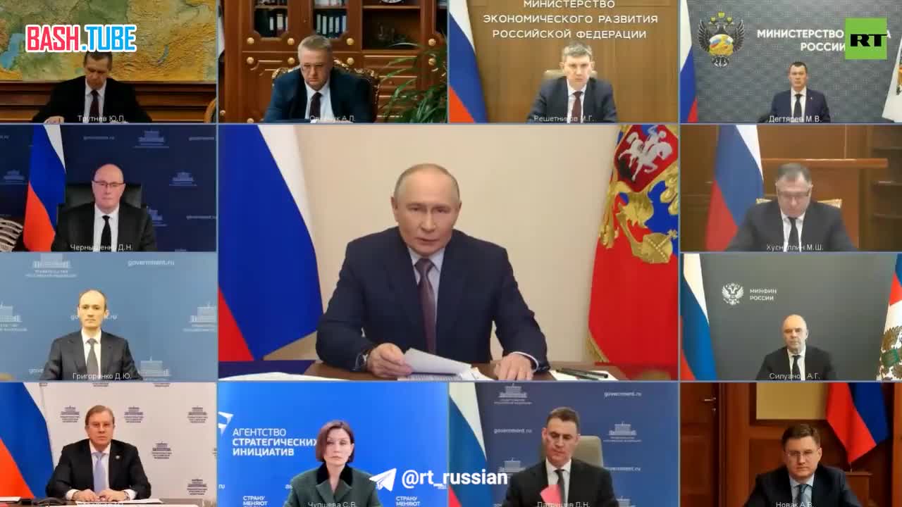  Путин назвал историческим выбор жителей Крыма, Донбасса и Новороссии быть с Россией